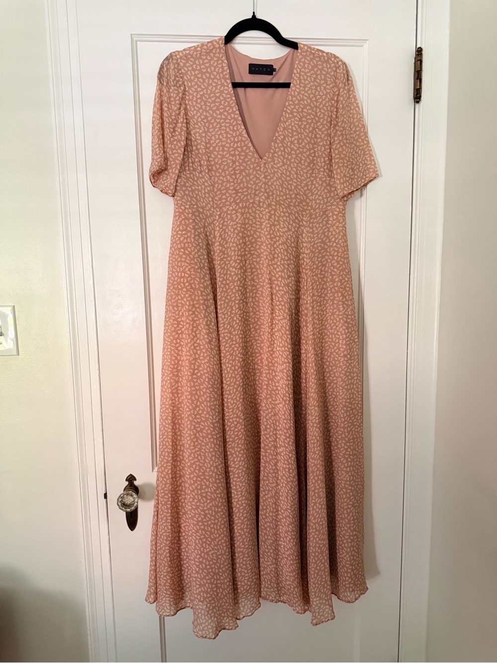 EUC - HATCH Maya maternity dress in blush daisy - size 8-10 - Picture 9 of 16